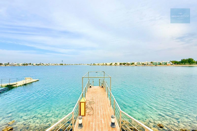 Prestigious Villa on Open Sea I Fairuz 3 I Ready – Slide 4