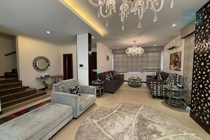 Ready To Move In I Elegant I Corner Side I Luxury โ Slide 3