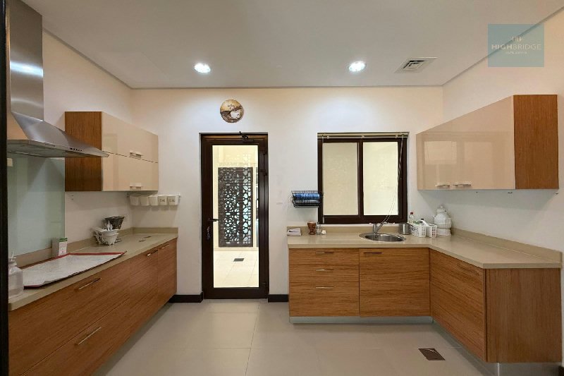 Ready To Move In I Elegant I Corner Side I Luxury – Slide 9