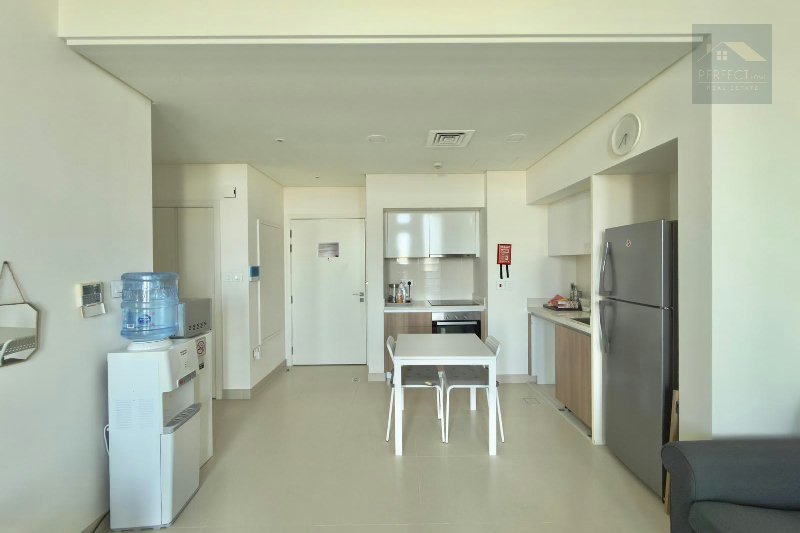 FREEHOLD | LUXURIOUS | BEACH ACCESS | CLOSE TO MALL – Slide 5