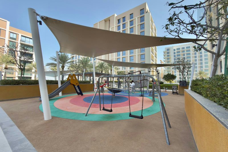 FREEHOLD | LUXURIOUS | BEACH ACCESS | CLOSE TO MALL – Slide 12