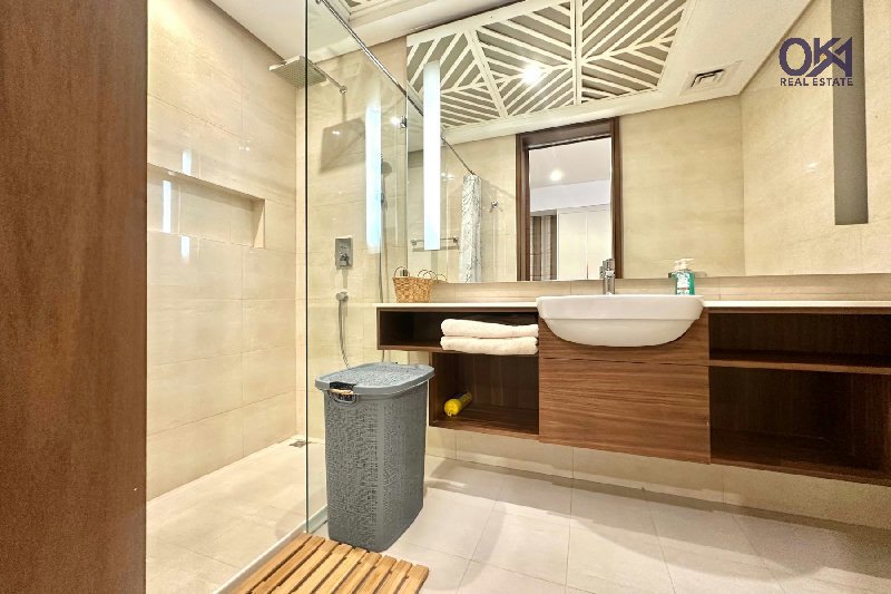 BEST OFFER / MODERN / PRIME LOCATION – Slide 8