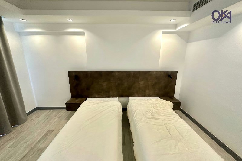 Best View / Maid Room / Kids Play Area – Slide 9