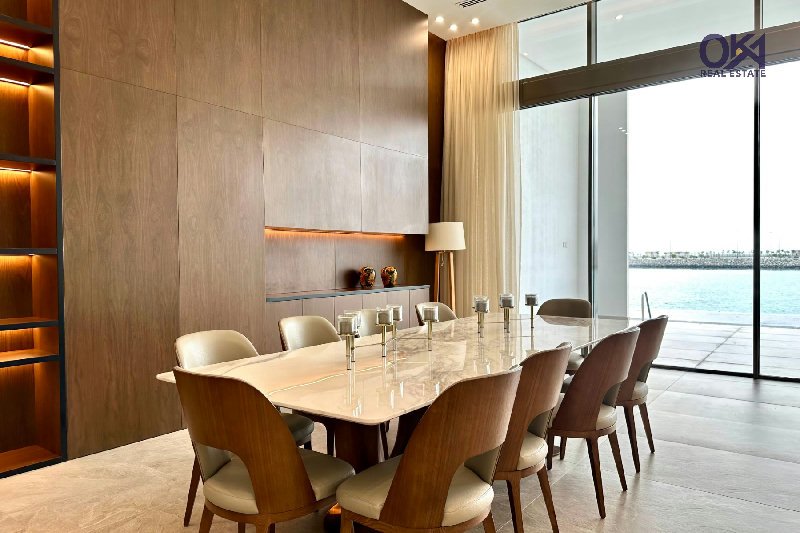 ULTRA LUXURY / FREE HOLD / WATERFRONT LIVING  – Slide 8