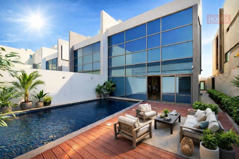 NEW - ELEVATOR - PRIVATE POOL - FREEHOLD - MODERN - Main view