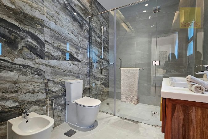 Lavish 2 Bed + Maid's| Balcony |Premium Facilities| Internet – Slide 14